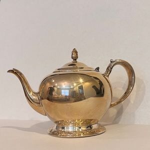 Silver tea pot